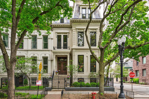 Photo of 1454 N Dearborn Street Chicago IL 60610