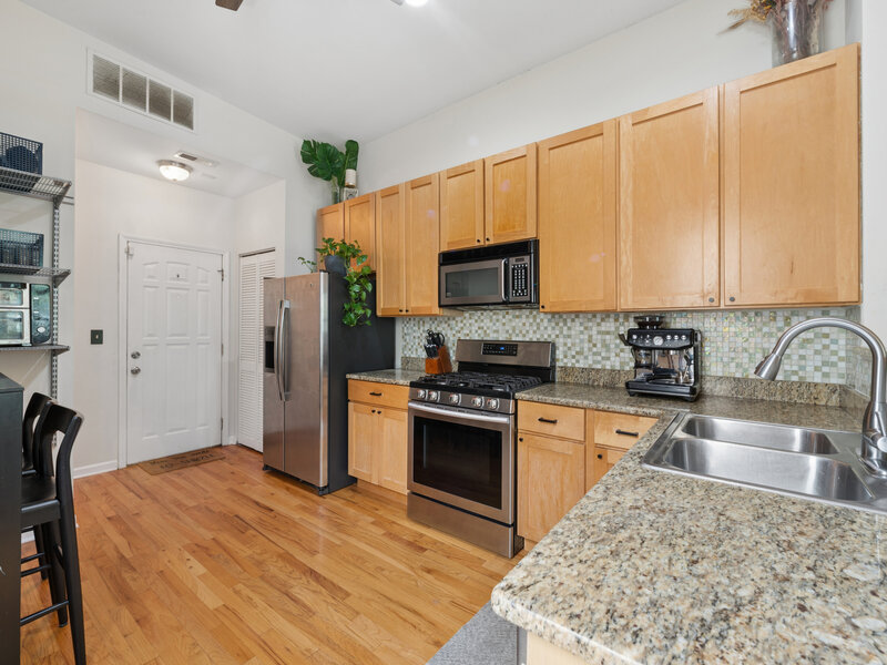 2607 N Hamlin Avenue Chicago IL 60647