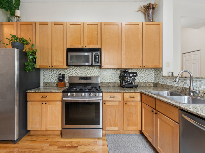 2607 N Hamlin Avenue Chicago IL 60647