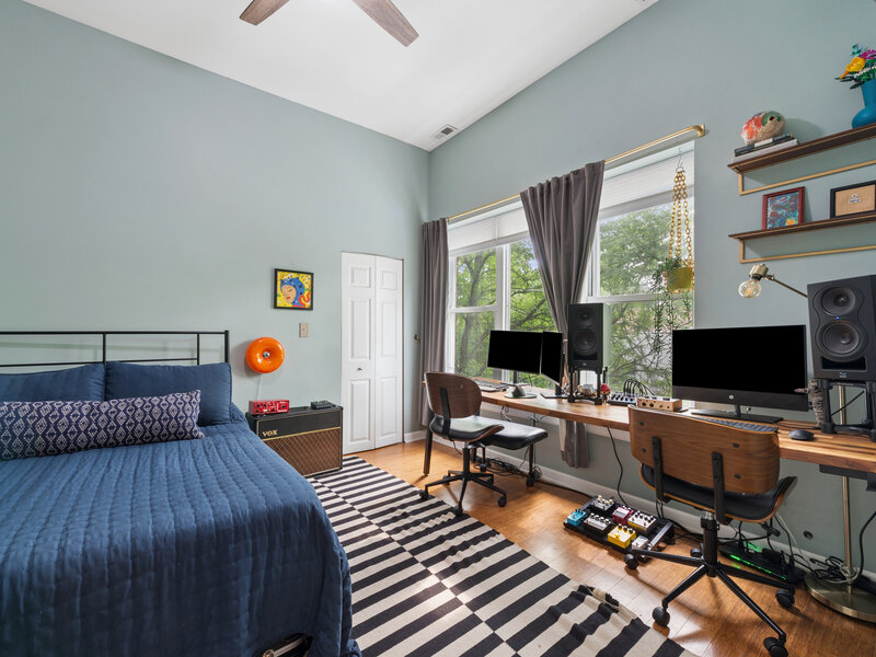 2607 N Hamlin Avenue Chicago IL 60647