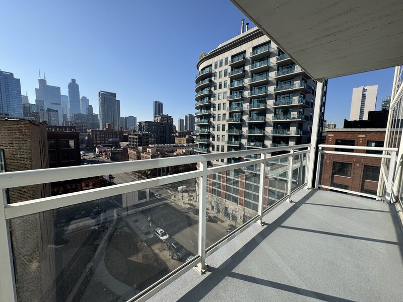 757 N Orleans Street Chicago IL 60654