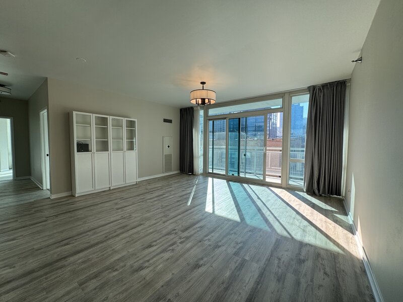 757 N Orleans Street Chicago IL 60654