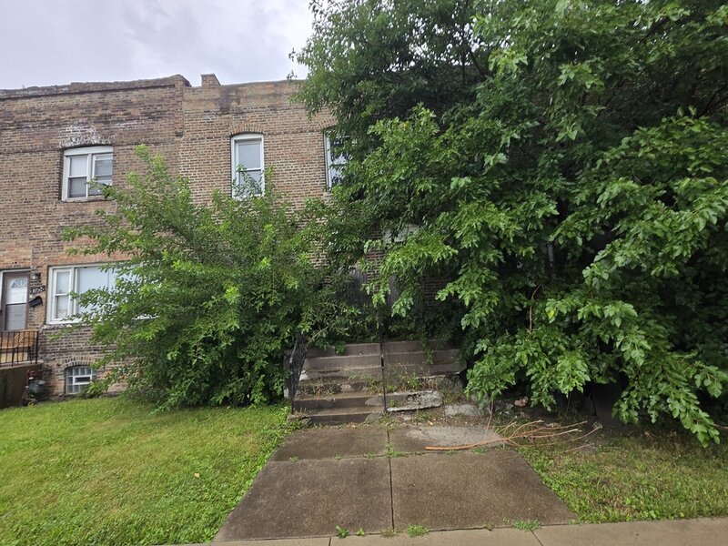 10754 S Langley Avenue Chicago IL 60628