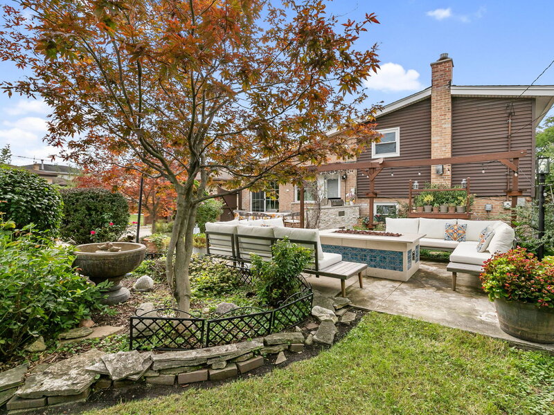 8143 N Clifton Avenue Niles IL 60714