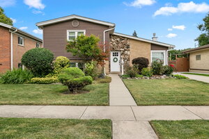 Photo of 8143 N Clifton Avenue Niles IL 60714