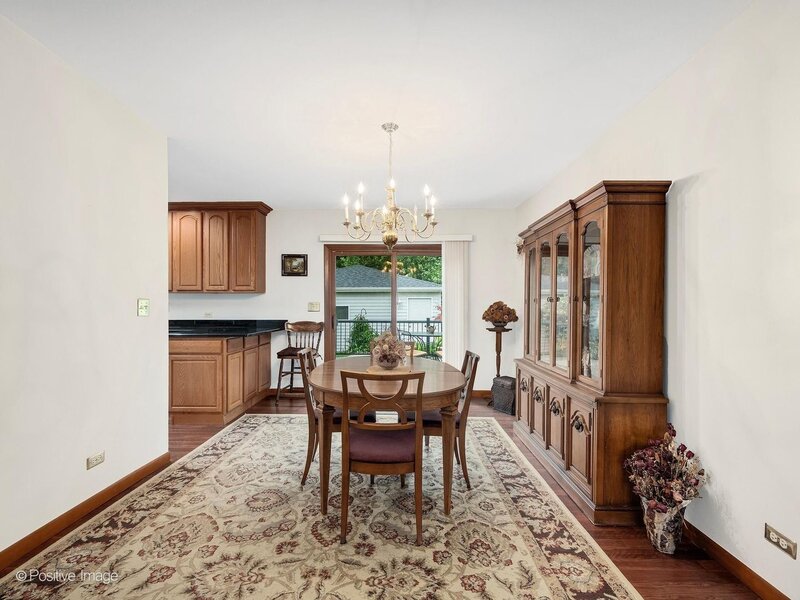 449 Arbor Avenue West Chicago IL 60185