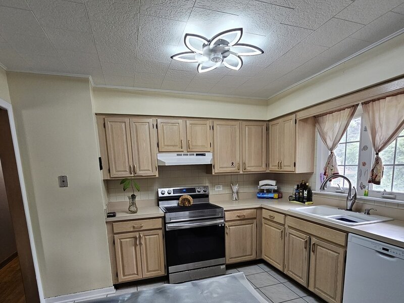 12543 S Menard Avenue Palos Heights IL 60463
