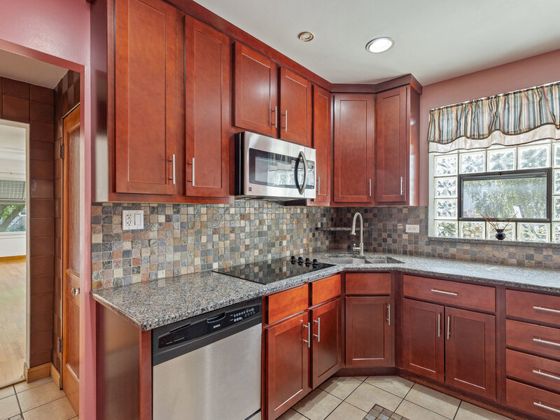 5306 N Lynch Avenue Chicago IL 60630