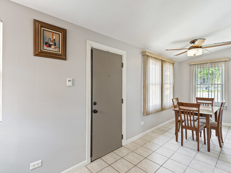 5306 N Lynch Avenue Chicago IL 60630
