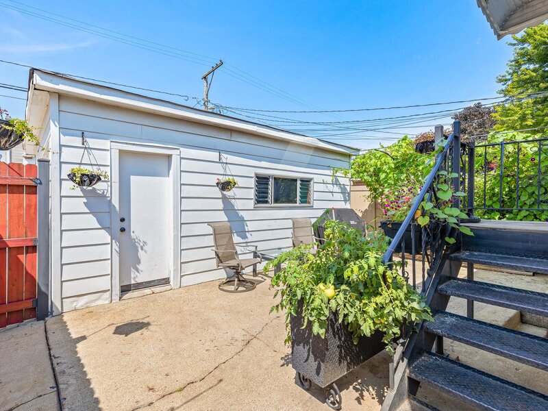 5306 N Lynch Avenue Chicago IL 60630