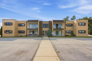 Photo of 18320 Cherry Creek Drive Homewood IL 60430 Unit 8