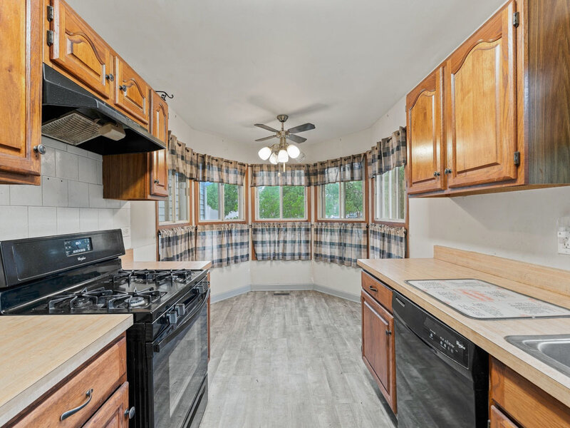 1132 Evergreen Drive Carol Stream IL 60188