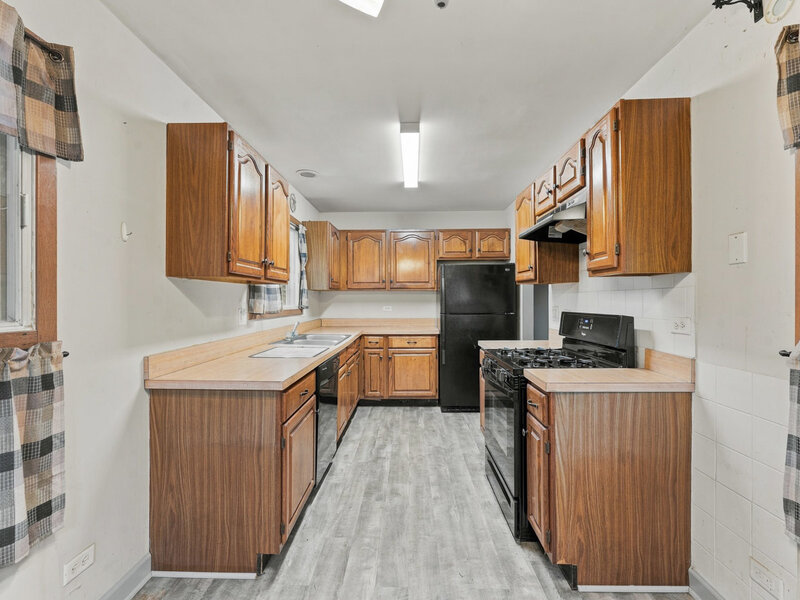 1132 Evergreen Drive Carol Stream IL 60188
