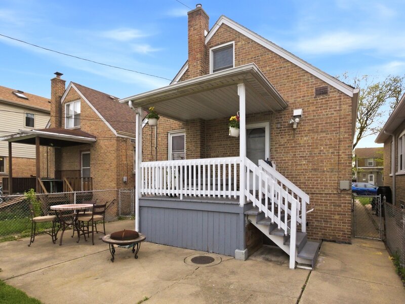 5221 N Marmora Avenue Chicago IL 60630