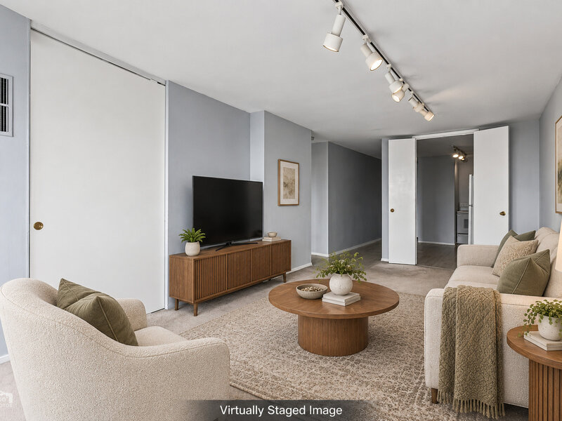 1660 N La Salle Drive Chicago IL 60614