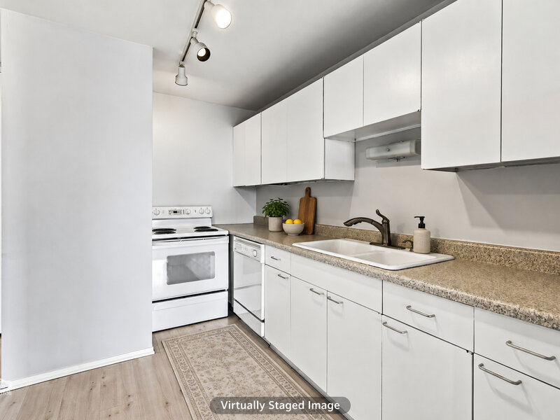 1660 N La Salle Drive Chicago IL 60614