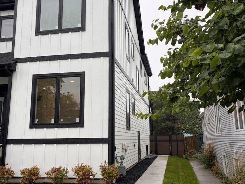 5844 N Navarre Avenue Chicago IL 60631