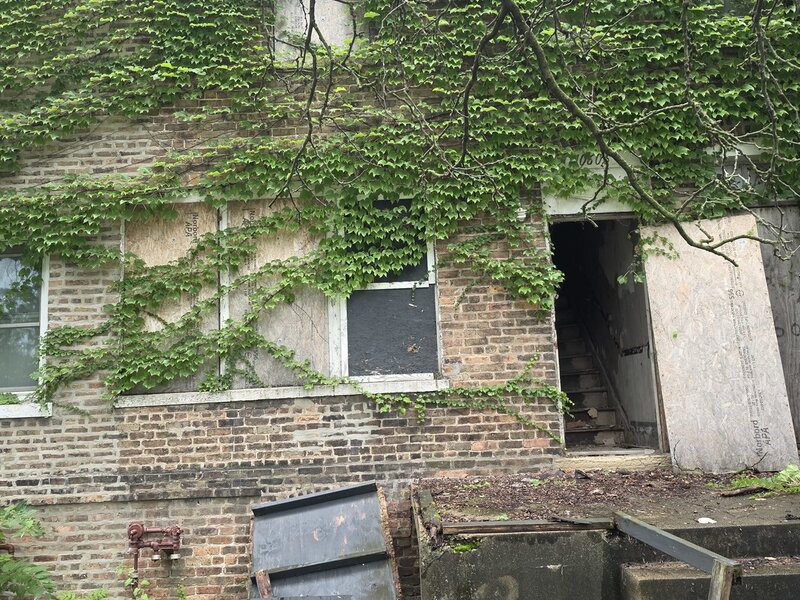 10606 S Langley Avenue Chicago IL 60628
