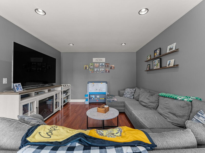 431 Newport Drive Naperville IL 60565