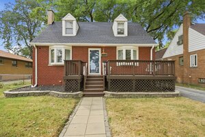 Photo of 17530 Henry Street Lansing IL 60438