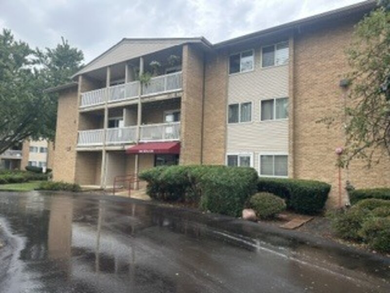 940 Beau Drive Des Plaines IL 60016