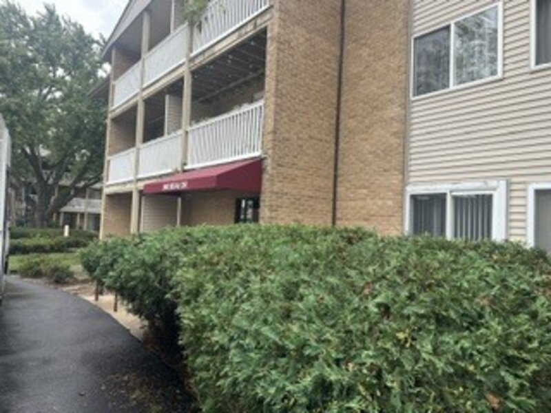 940 Beau Drive Des Plaines IL 60016