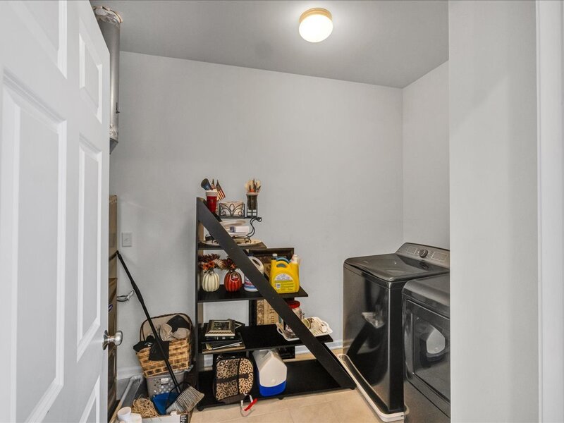 3 Everton Drive Warrenville IL 60555