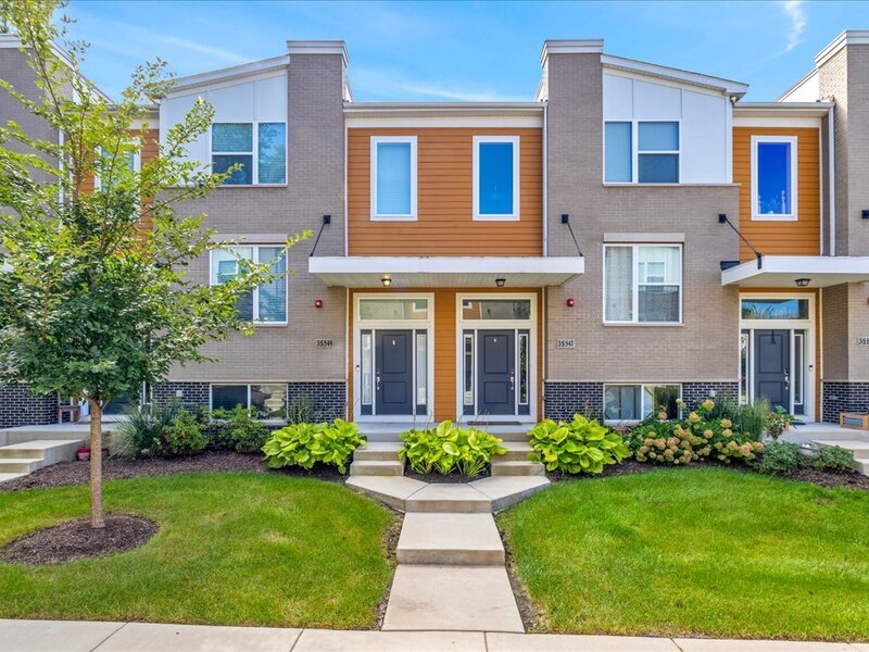 3 Everton Drive Warrenville IL 60555