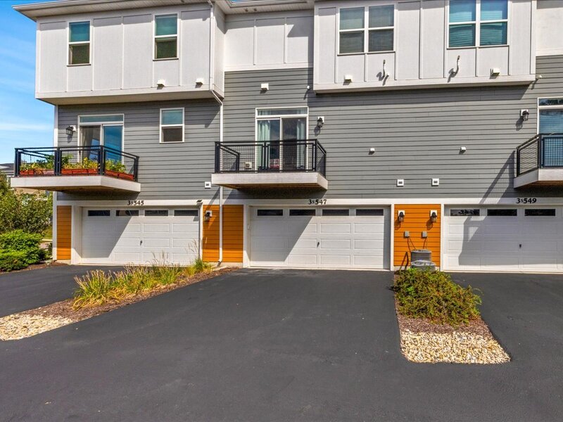 3 Everton Drive Warrenville IL 60555