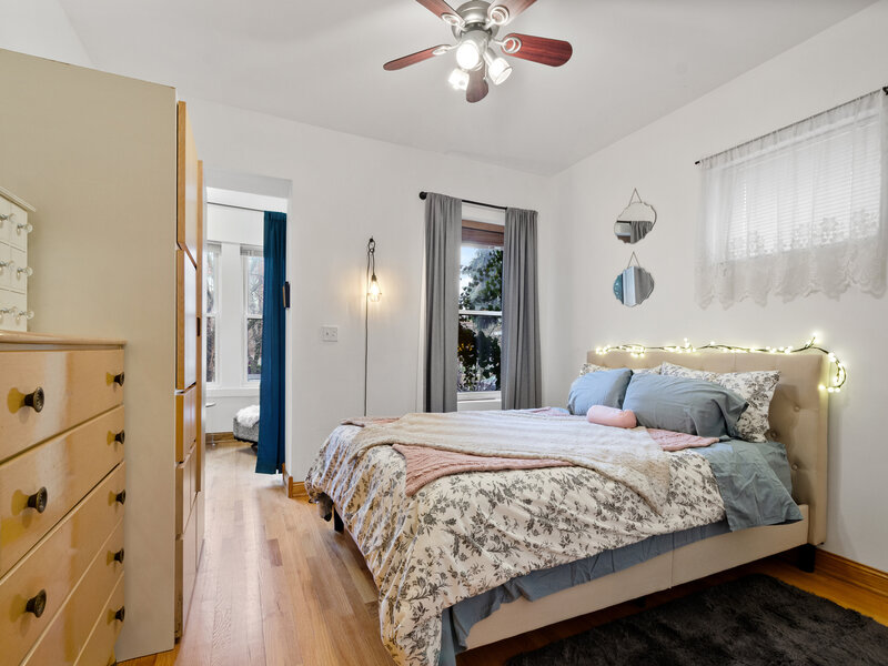 4910 N Spaulding Avenue Chicago IL 60625