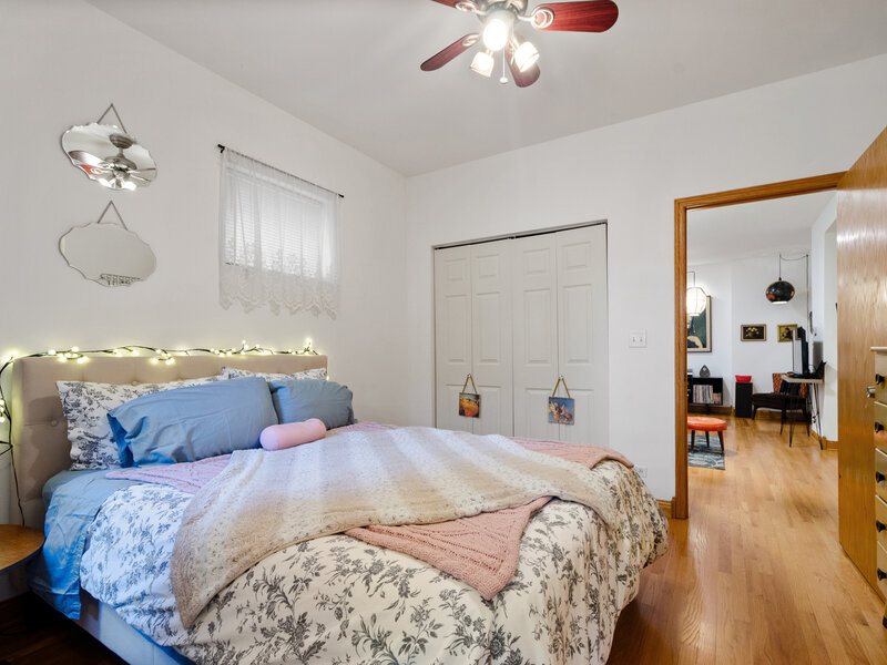 4910 N Spaulding Avenue Chicago IL 60625