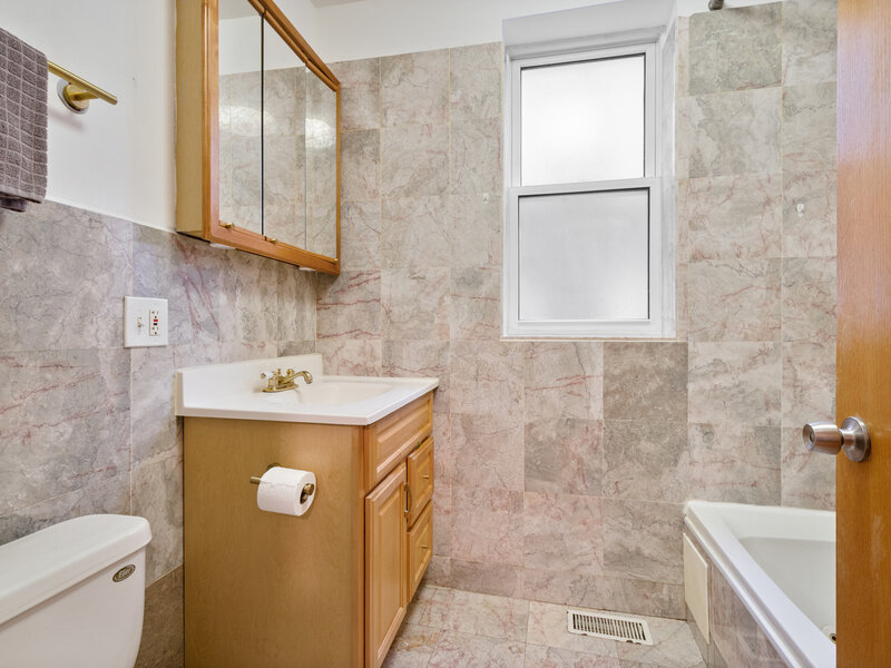 4910 N Spaulding Avenue Chicago IL 60625