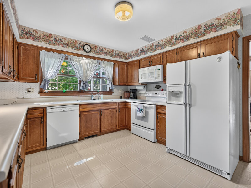 130 Ebbesen Drive Dekalb IL 60115