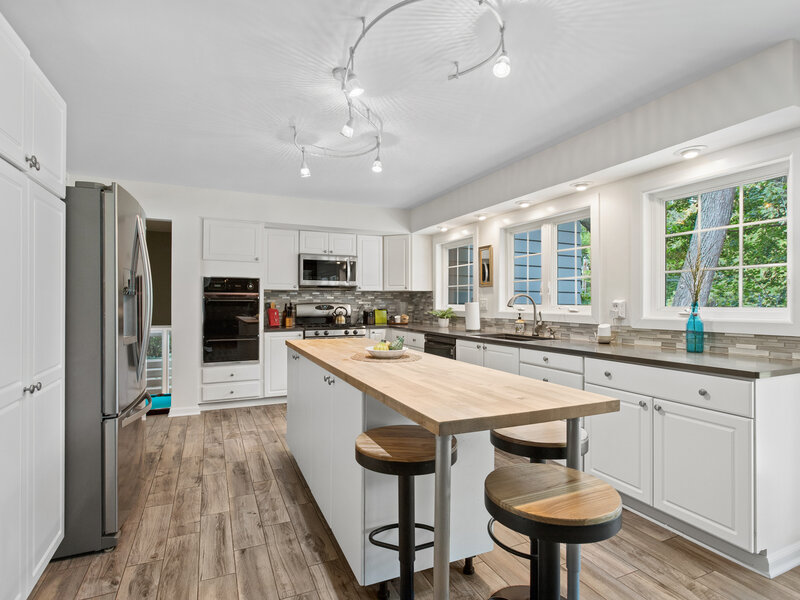 21 E Hillside Road Naperville IL 60540