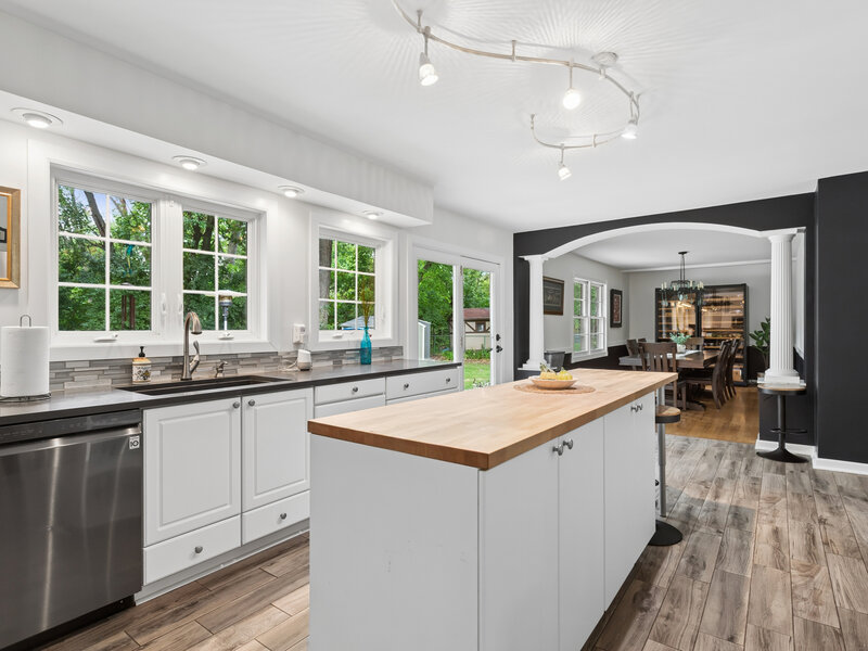 21 E Hillside Road Naperville IL 60540
