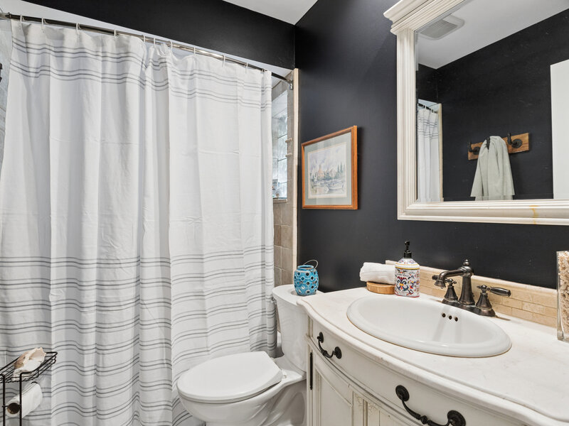 21 E Hillside Road Naperville IL 60540