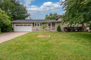 Photo of 2236 Olympia Drive Bettendorf IA 52722