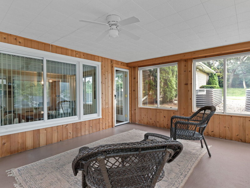 2236 Olympia Drive Bettendorf IA 52722