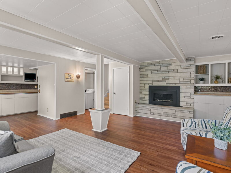 2236 Olympia Drive Bettendorf IA 52722