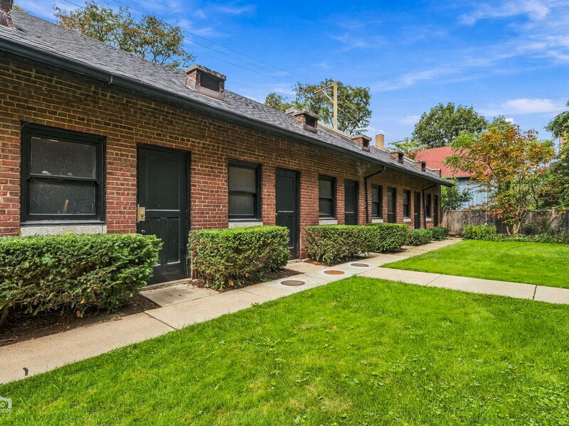 5650 S Dorchester Avenue Chicago IL 60637