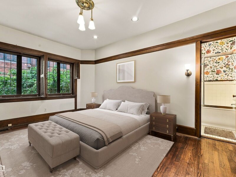 5650 S Dorchester Avenue Chicago IL 60637