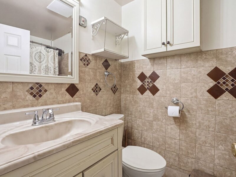 7500 S Kenwood Avenue Chicago IL 60619