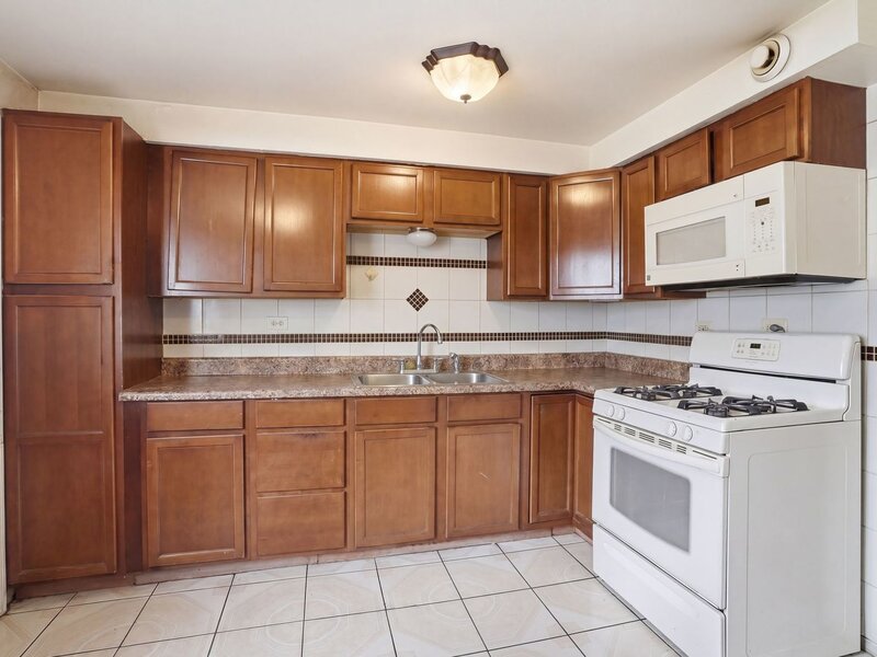 7500 S Kenwood Avenue Chicago IL 60619