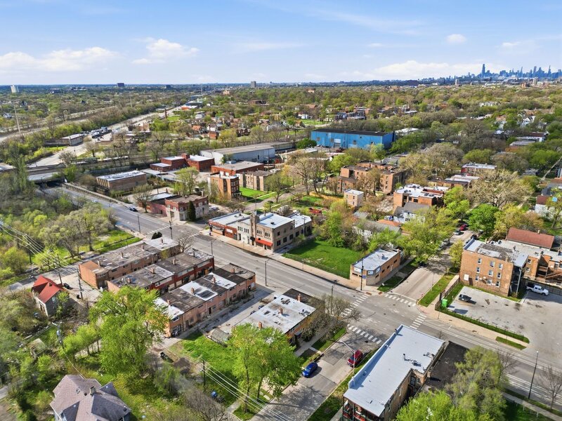 7500 S Kenwood Avenue Chicago IL 60619