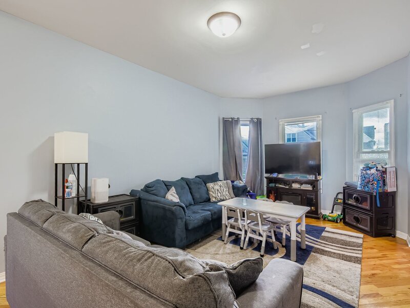 5830 W Rice Street Chicago IL 60651