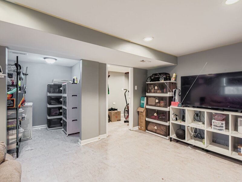 5830 W Rice Street Chicago IL 60651