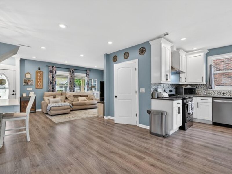 29 N Ahrens Avenue Lombard IL 60148