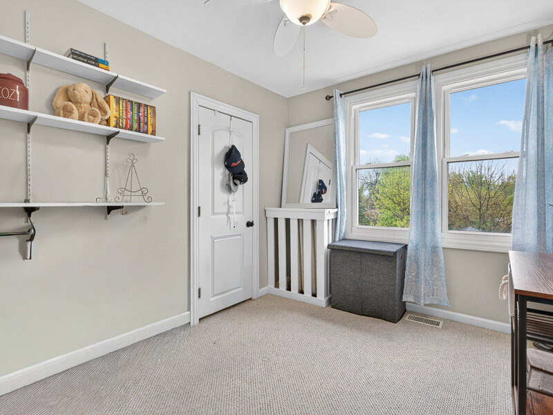 29 N Ahrens Avenue Lombard IL 60148