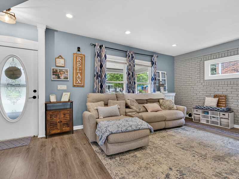 29 N Ahrens Avenue Lombard IL 60148