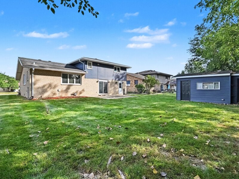 8533 W Sun Valley Drive Palos Hills IL 60465